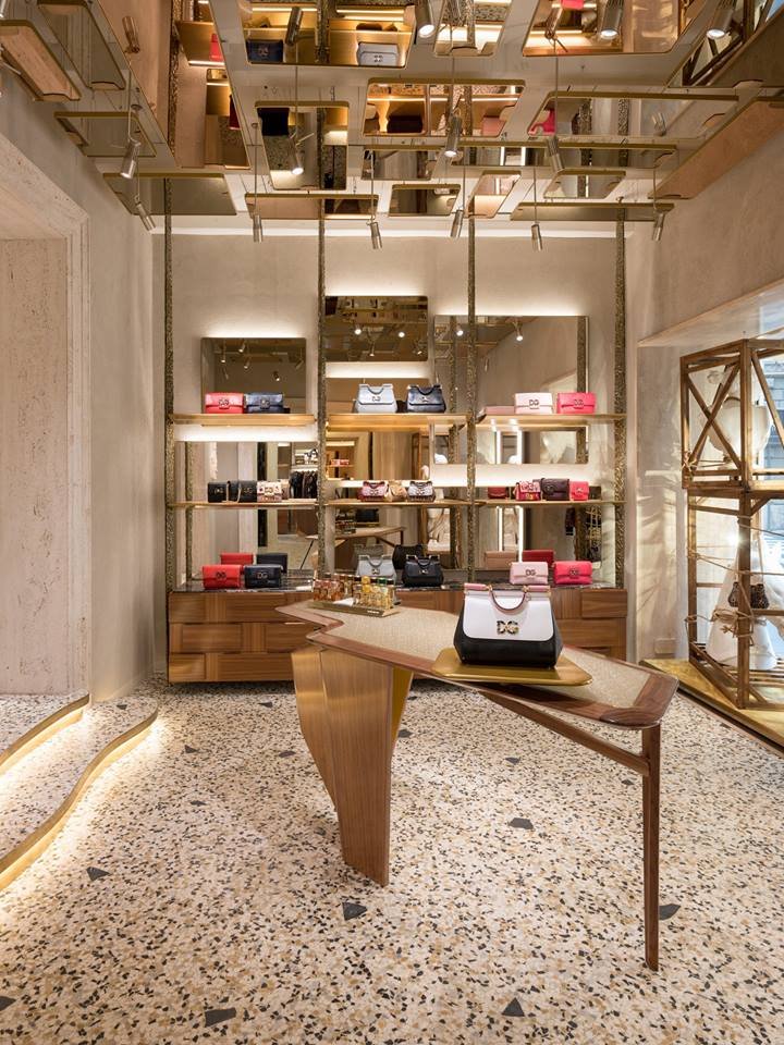 dolce-gabbana-via-condotti-roma-3.jpg