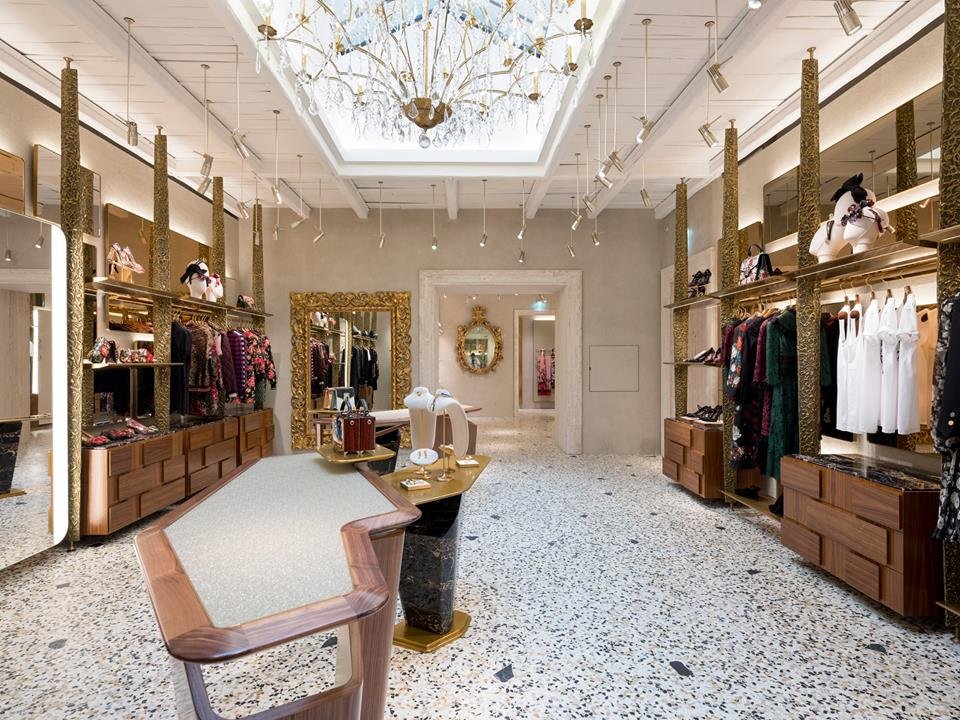 dolce-gabbana-via-condotti-roma-2.jpg